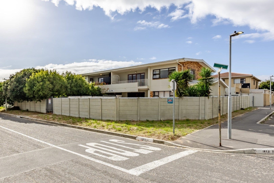 2 Bedroom Property for Sale in Tijgerhof Western Cape